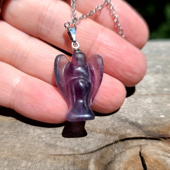 Purple Fluorite handcarved angel necklace - Picture 5 of 6